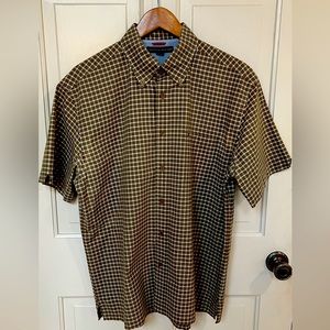 Tommy Hilfiger Men’s Plaid Short Sleeve Button-Down Shirt, Size L Tan/White